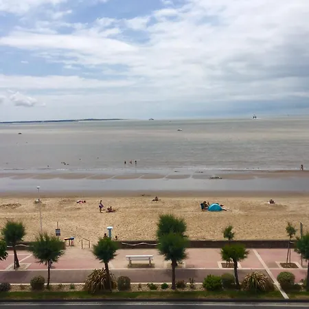 Merveilleux Face La Апартаменты *